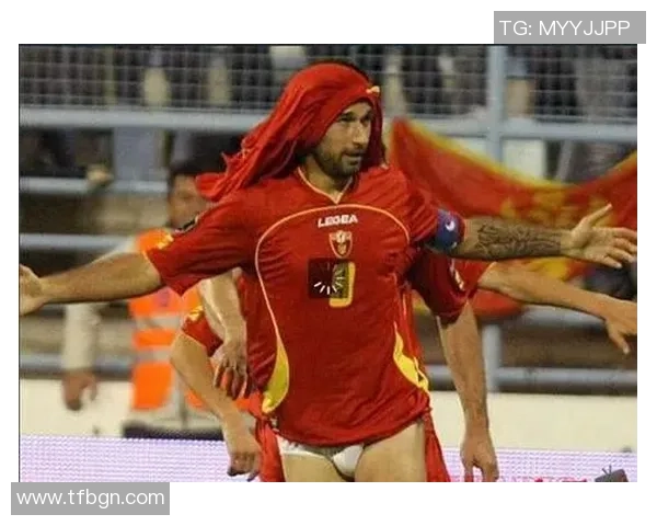 足球巨星内裤广告引热议 全新广告创意背后故事揭秘 足球巨星内裤广告引热议 全新广告创意背后故事揭秘