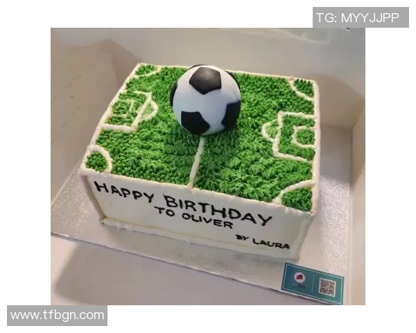 蛋糕男孩足球传奇:从厨房到绿茵场的梦想与奋斗之路 蛋糕男孩足球传奇:从厨房到绿茵场的梦想与奋斗之路